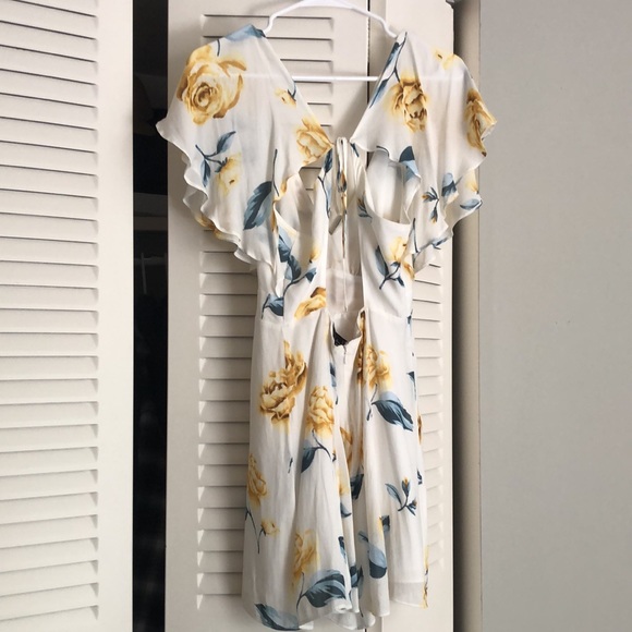 Forever 21 White Flower Dress - Picture 4 of 6